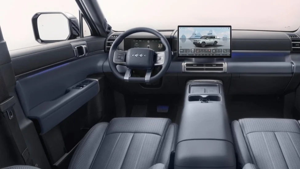 自研音響、可外接平板電腦，比亞迪方程豹鈦7更多內飾官圖公布