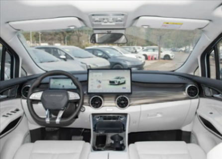 東風風行游艇PHEV上市 售15.49-15.99萬元